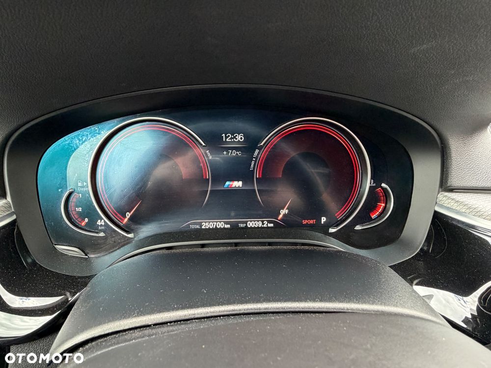 BMW Seria 5 520d M Sport Edition - 26