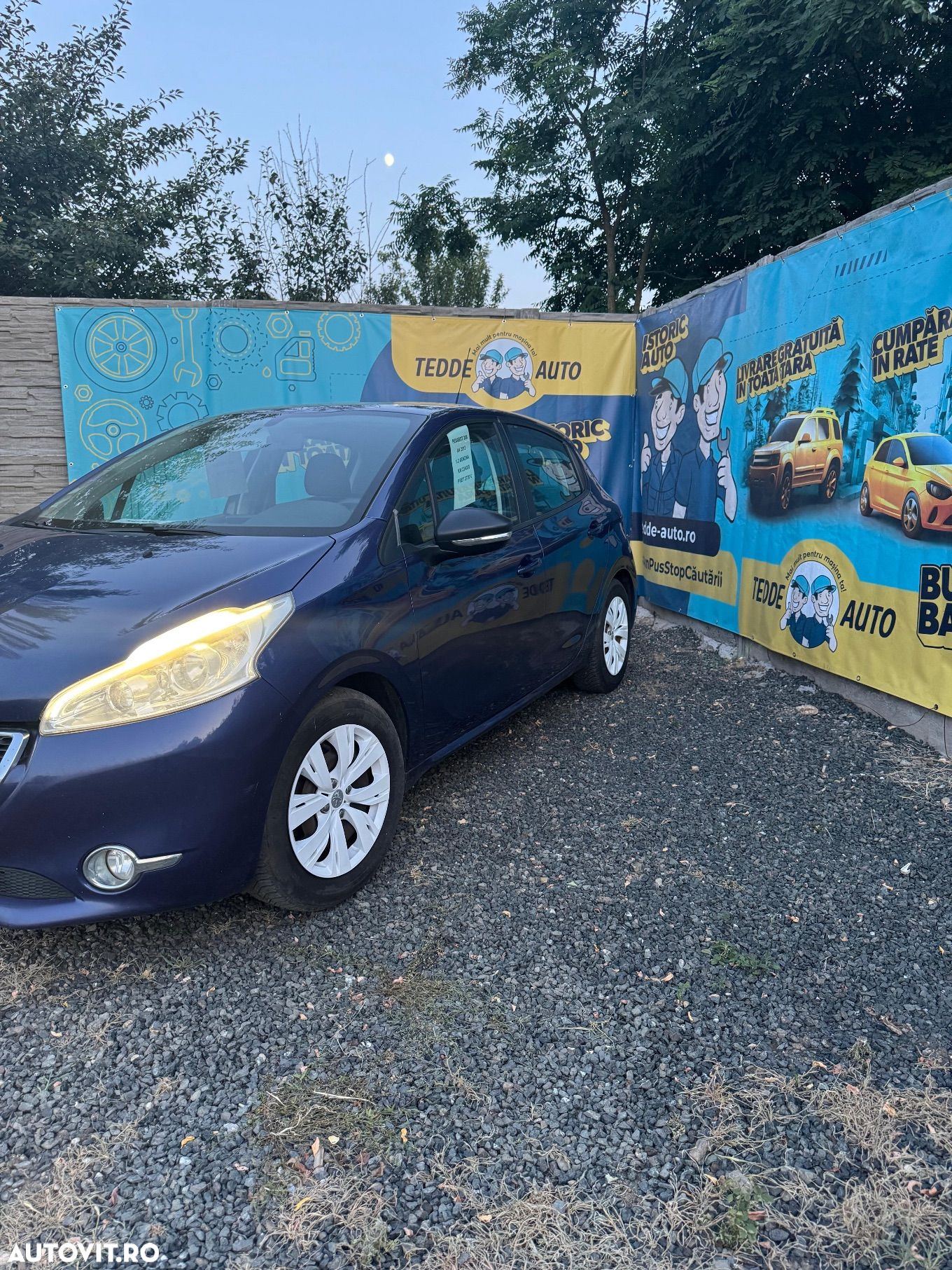 Peugeot 208 1.2 L PureTech Active - 11