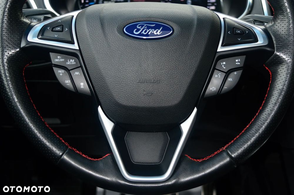 Ford Edge 2.0 EcoBlue Bi-Turbo 4x4 ST-LINE - 19