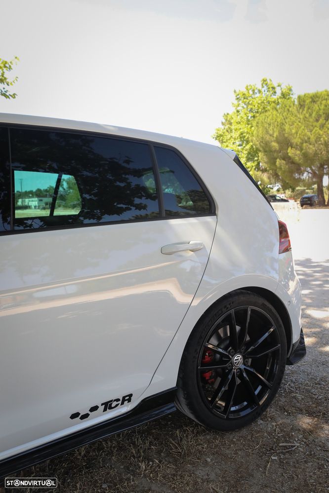 VW Golf 2.0 TSI GTi TCR DSG - 4