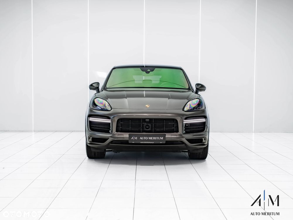 Porsche Cayenne Turbo S E-Hybrid - 3