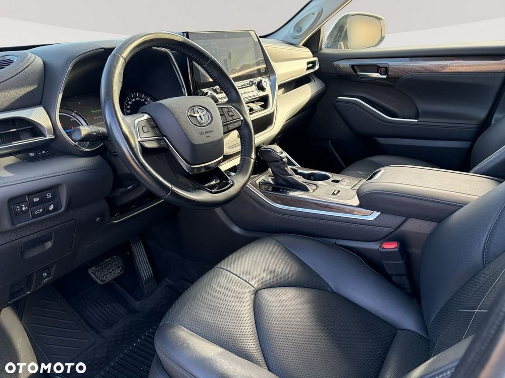Toyota Highlander - 8