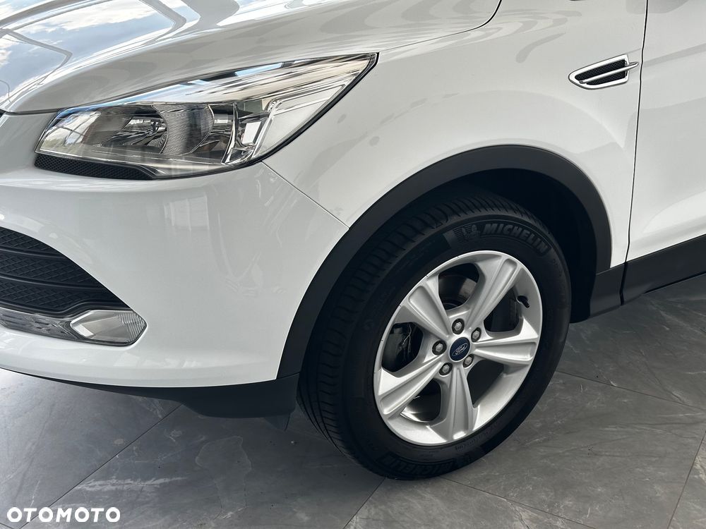 Ford Kuga - 10