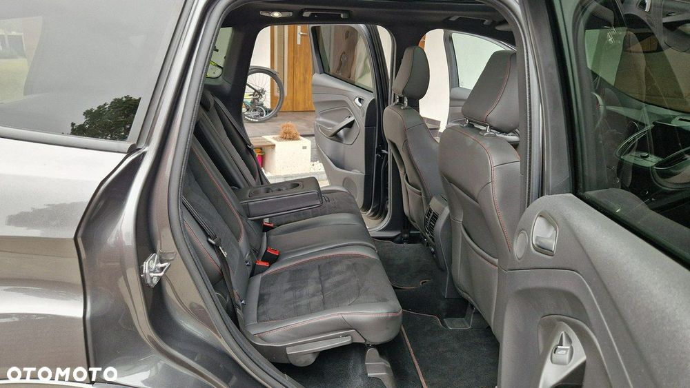 Ford Kuga 1.5 EcoBoost 2x4 ST-Line - 22