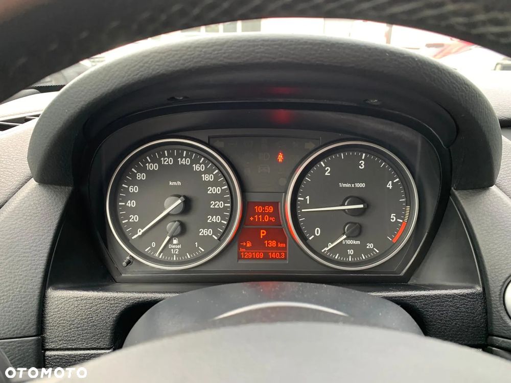 BMW X1 xDrive20d - 17