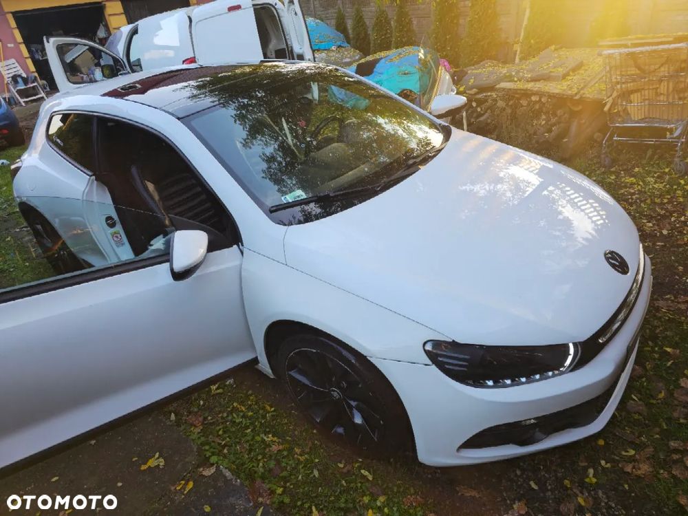 Volkswagen Scirocco 2.0 TSI DSG - 13