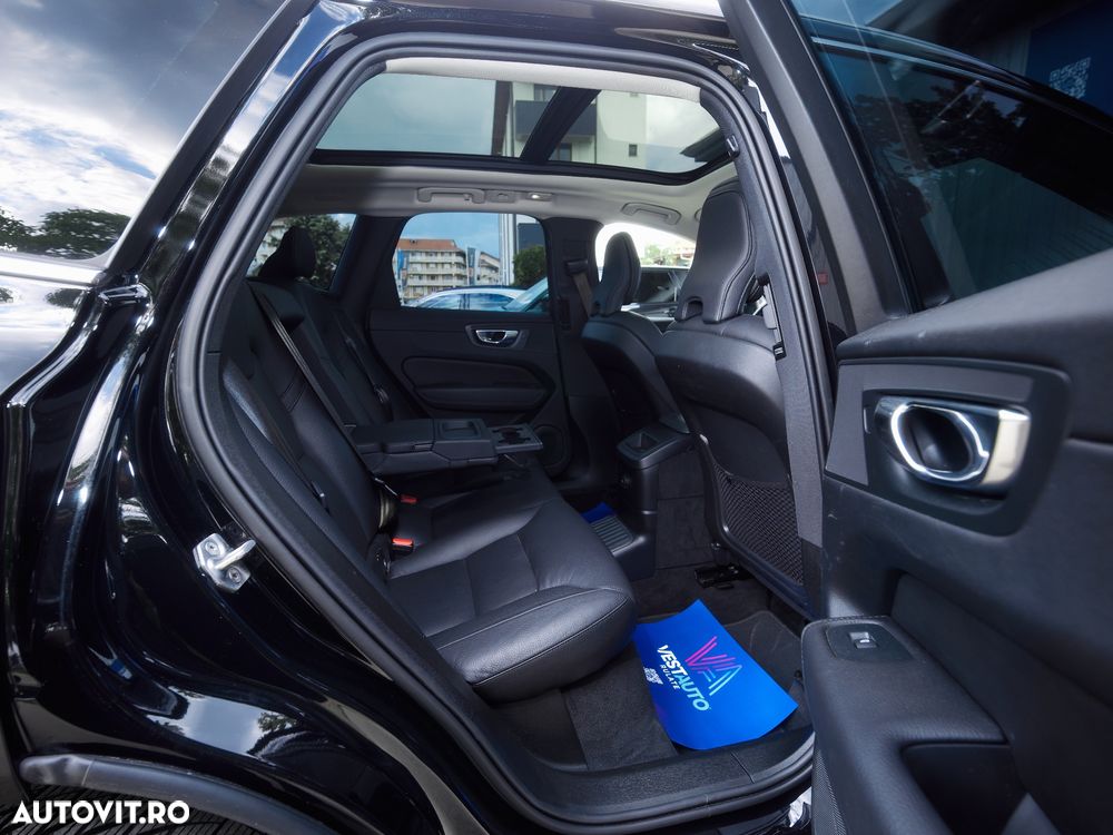 VOLVO XC60 2021 — imagine 15