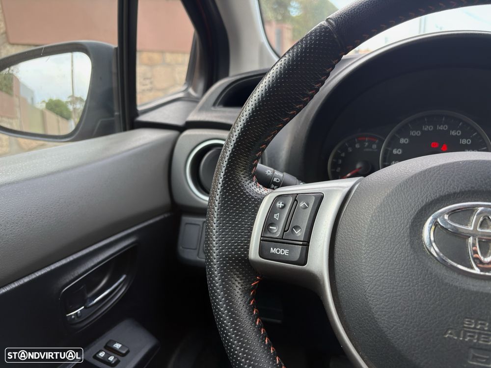 Toyota Yaris 1.33 VVT-i Sport +P.Techno +P.Plus+P.Luxury - 19
