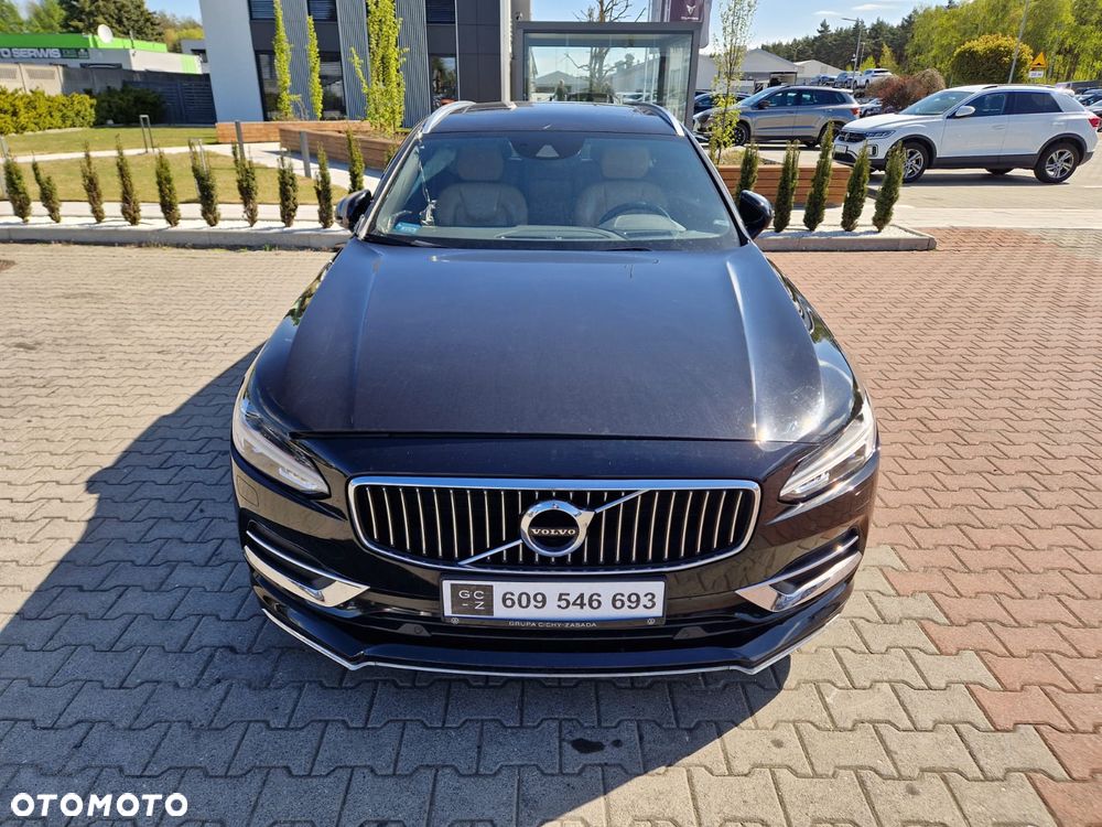 Volvo V90 D5 SCR AWD Inscription - 4