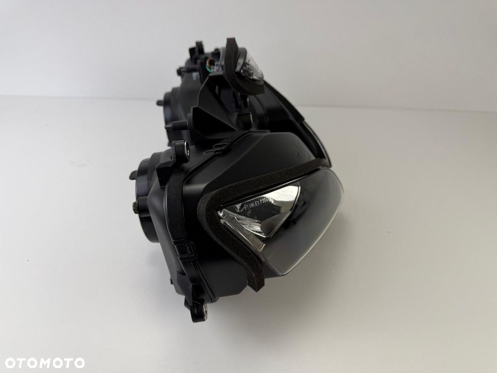 Przednia lampa reflektor Honda CBR 600RR PC37 2003-05 - 9