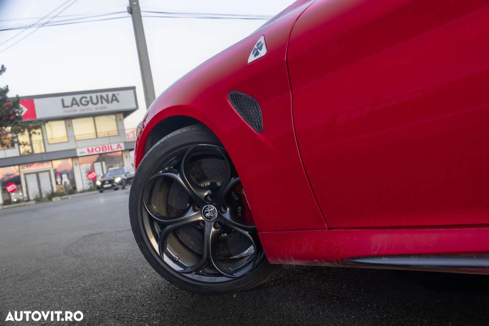 Alfa Romeo Giulia 2.9 Turbo RWD AT8 Quadrifoglio - 6