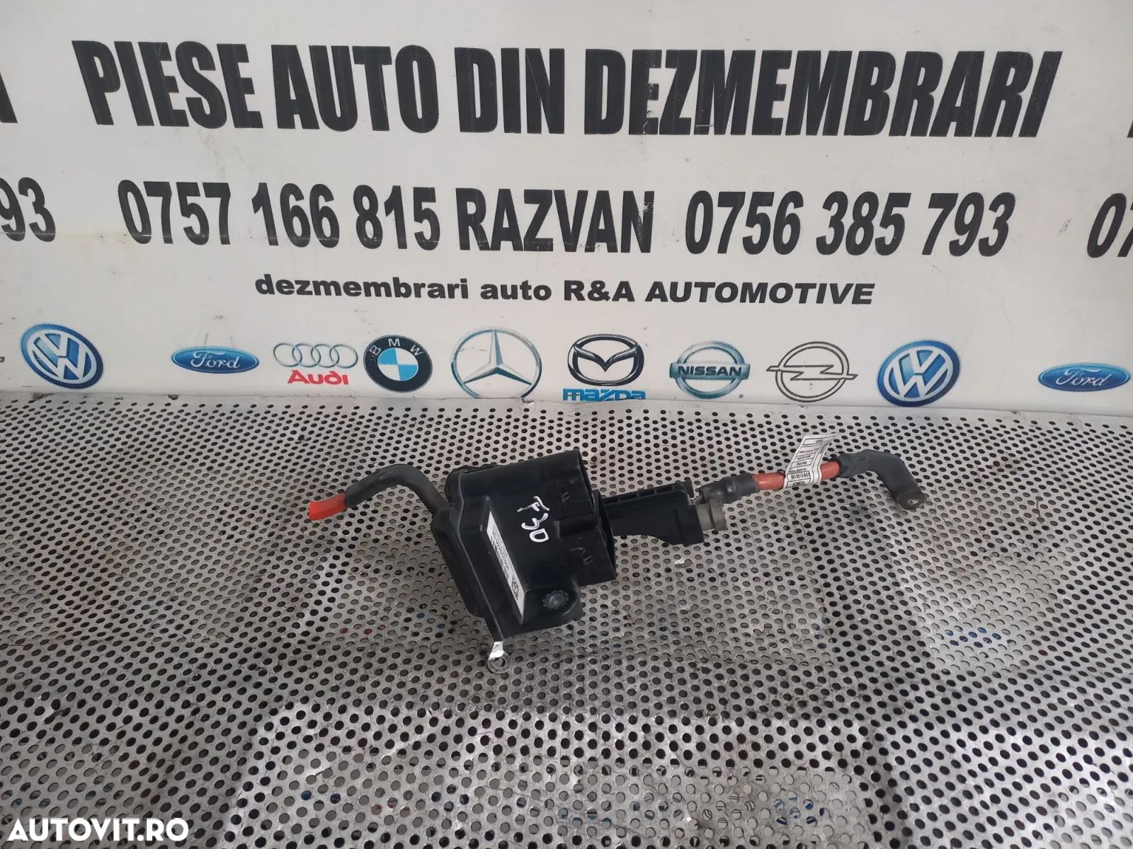 Modul Distribuitor Repartitor Curent Bmw F20 F21 F22 F23 F30 F31 F32 F34 F36 F80 Etc Cod   - Dezmem - 1