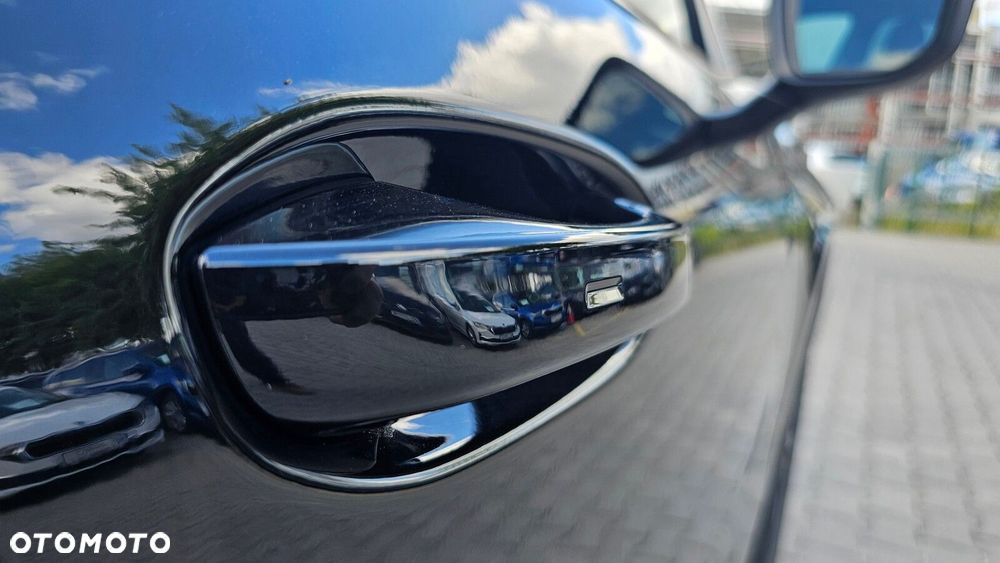 Volkswagen T-Roc - 14