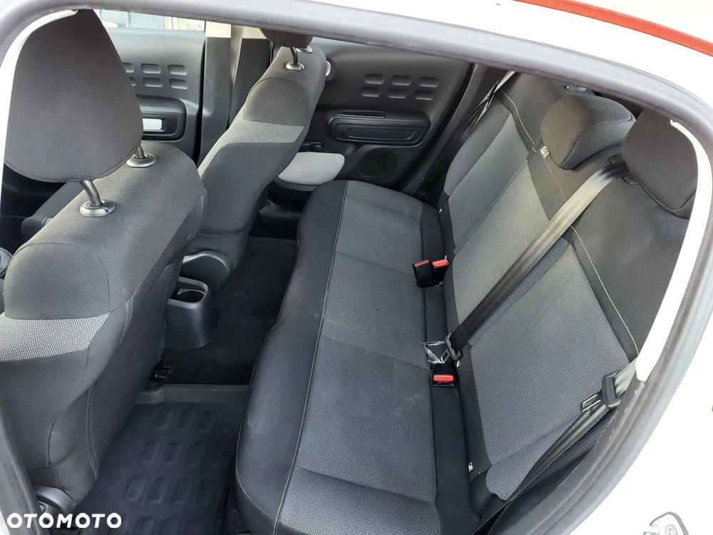 Citroën C3 Pure Tech 82 SHINE - 15