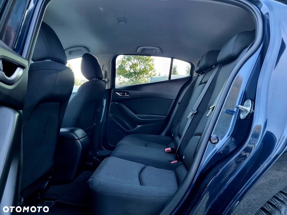 Mazda 3 - 10