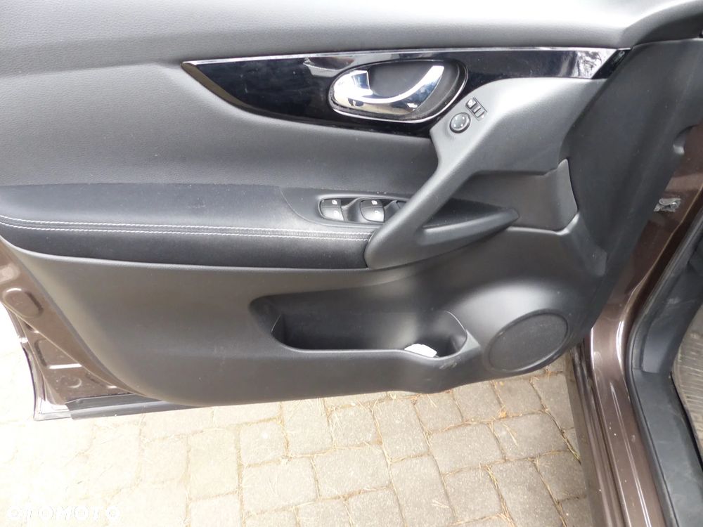 Nissan Qashqai 1.3 DIG-T N-Connecta DCT - 9