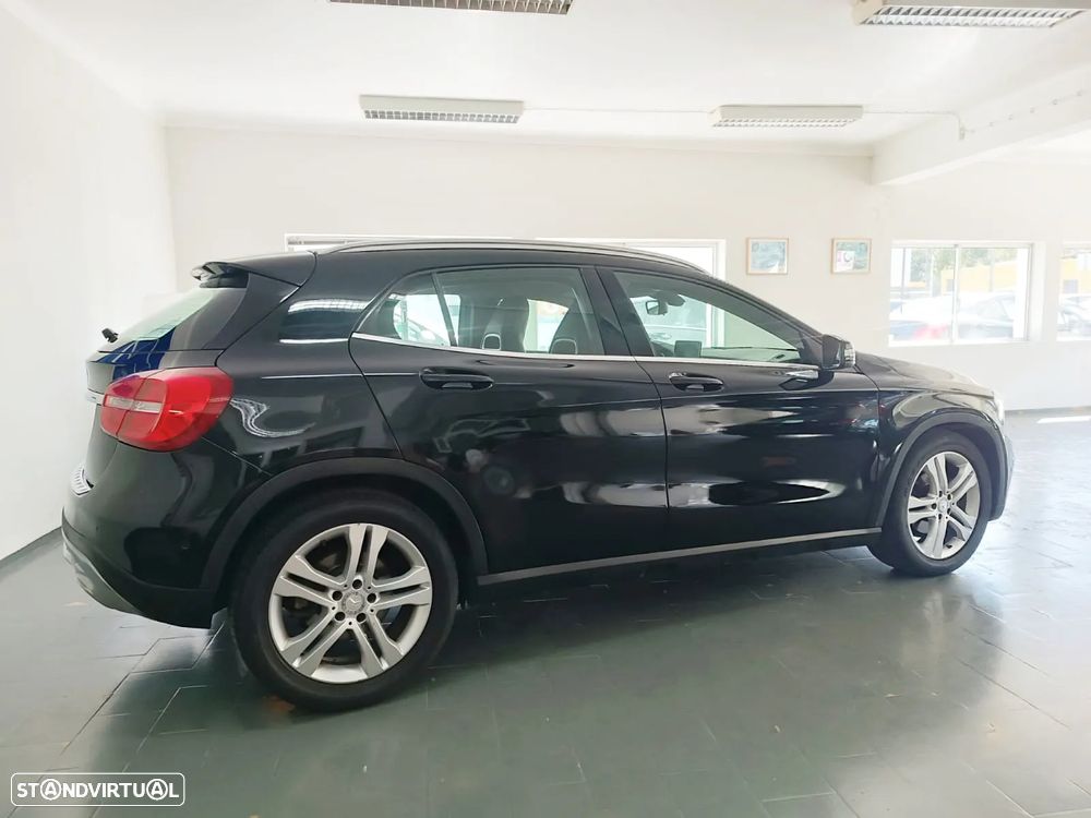 Mercedes-Benz GLA 180 d Urban - 6