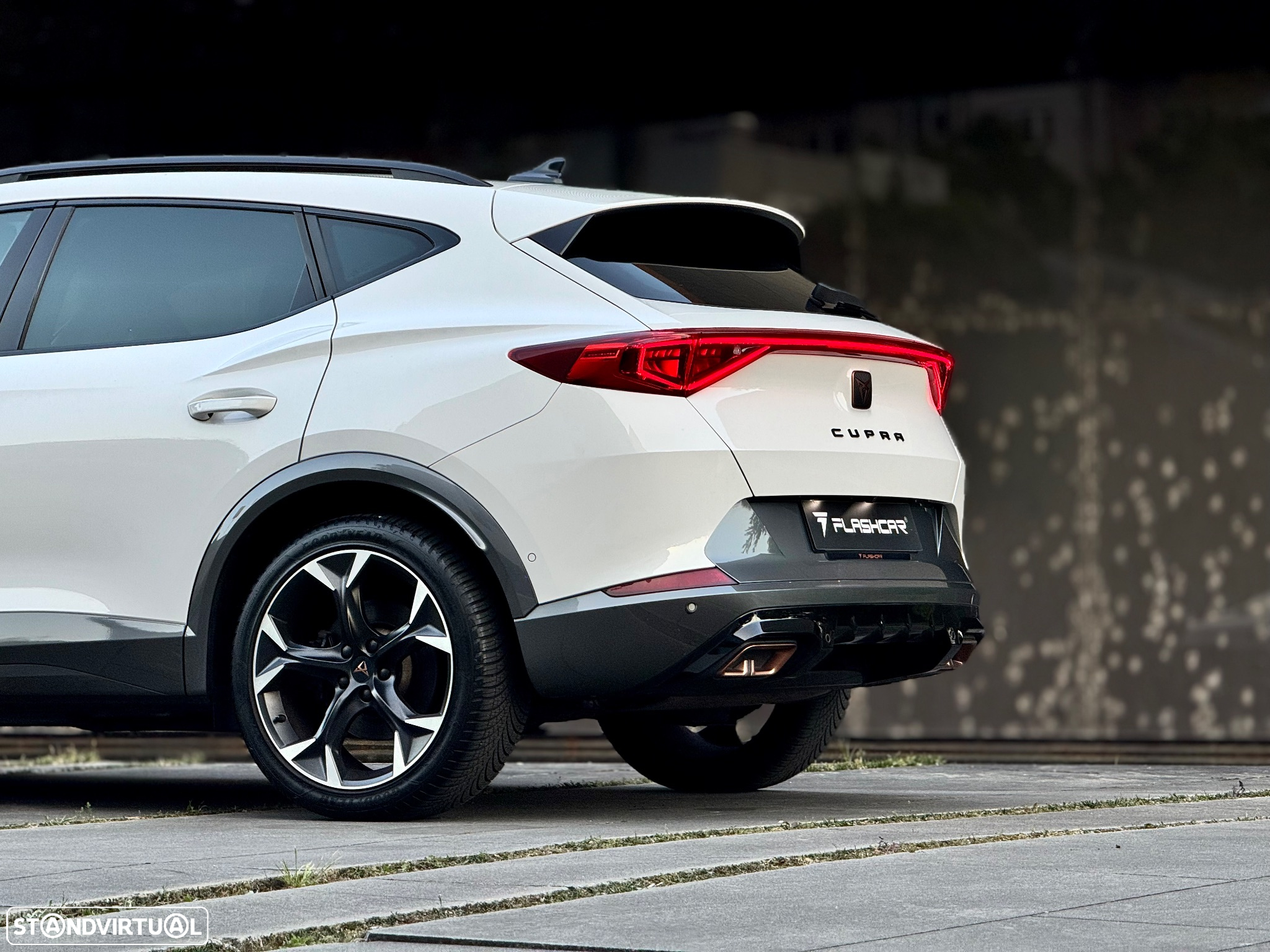 Cupra Formentor 1.4 e-Hybrid DSG VZ - 37