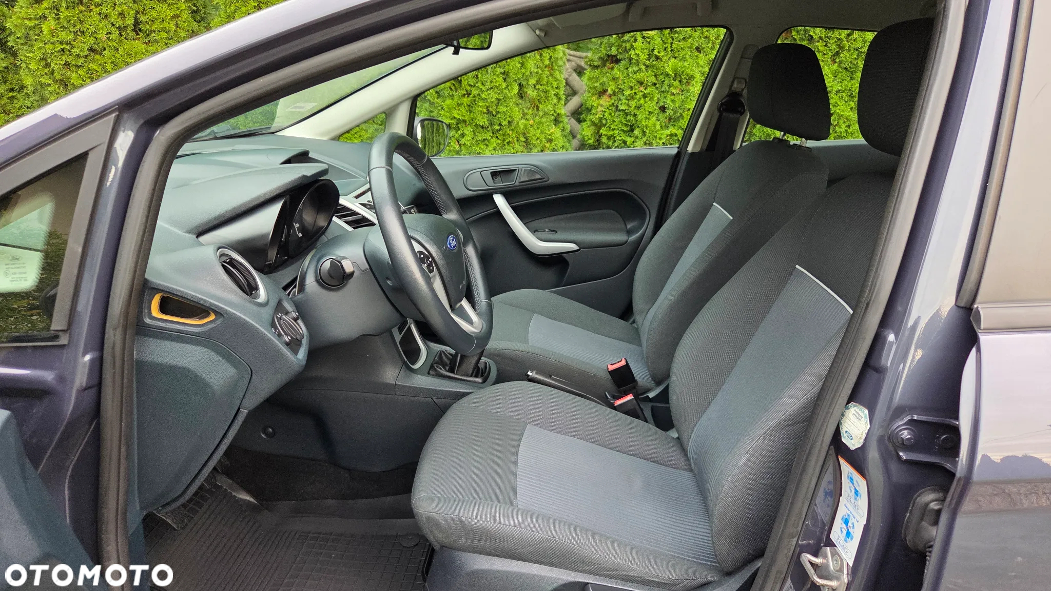 Ford Fiesta 1.4 TDCi Ambiente - 11