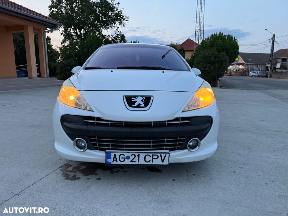 Peugeot 207 1.6HDI Feline - 21