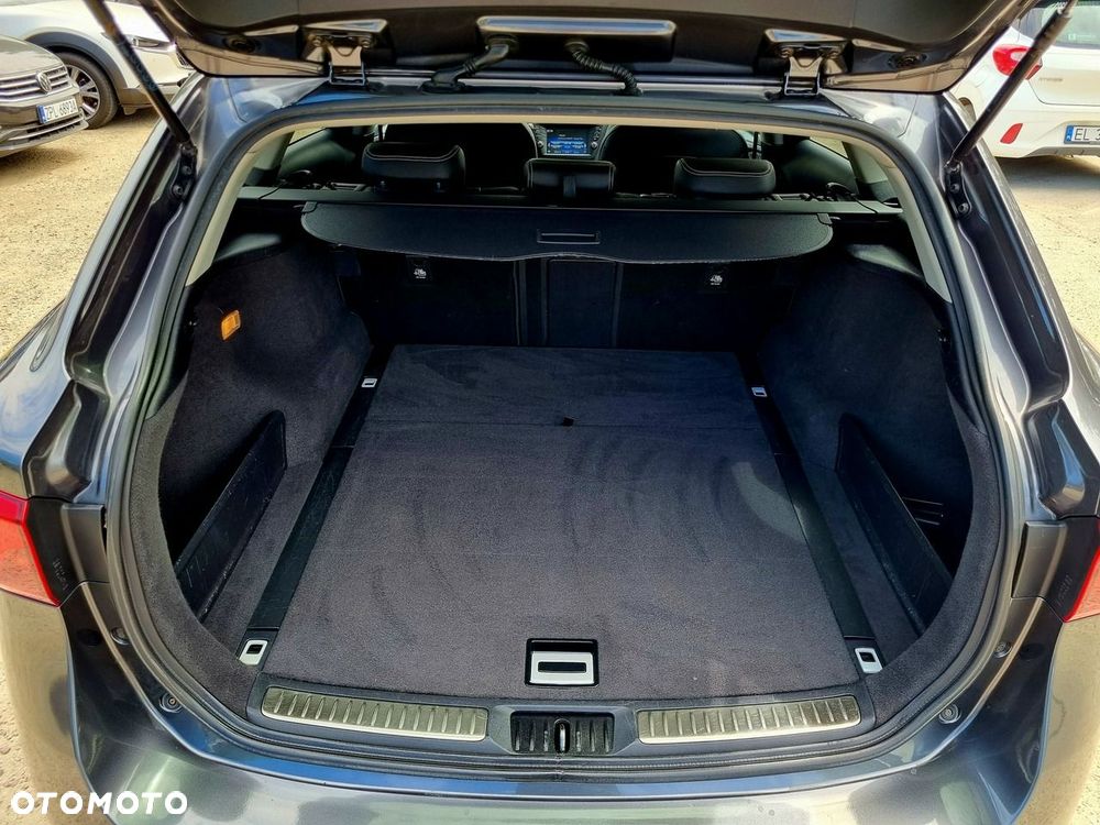 Toyota Avensis 1.8 Premium MS - 13