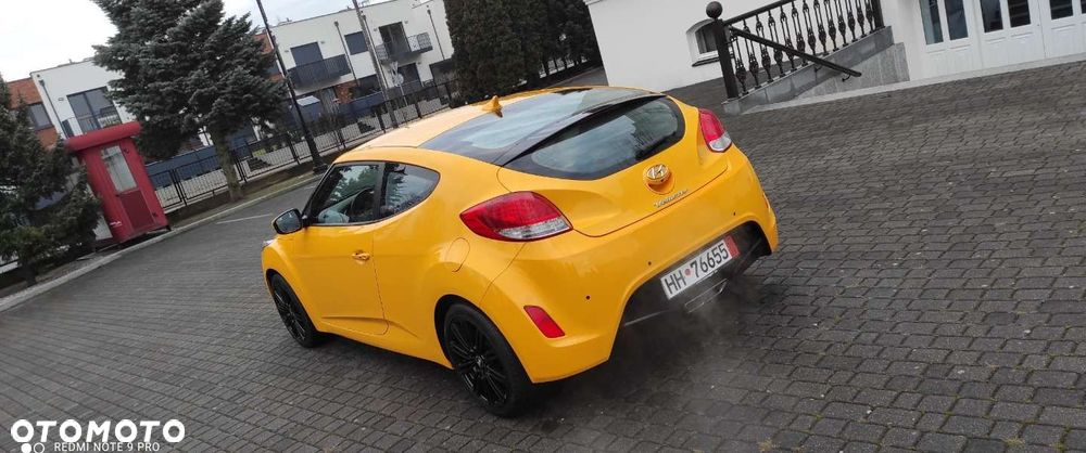 Hyundai Veloster - 8