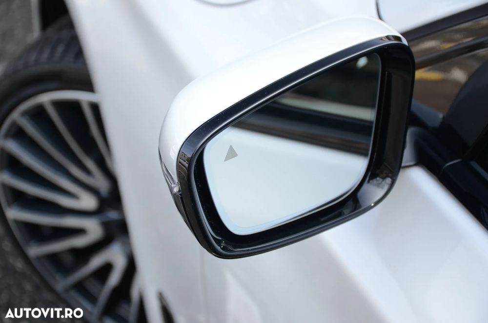 BMW Seria 7 750i xDrive - 31