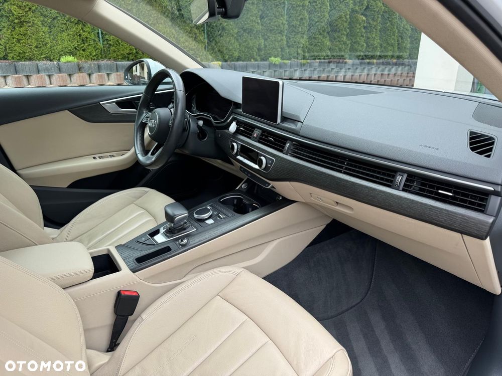 Audi A4 Limousine - 17