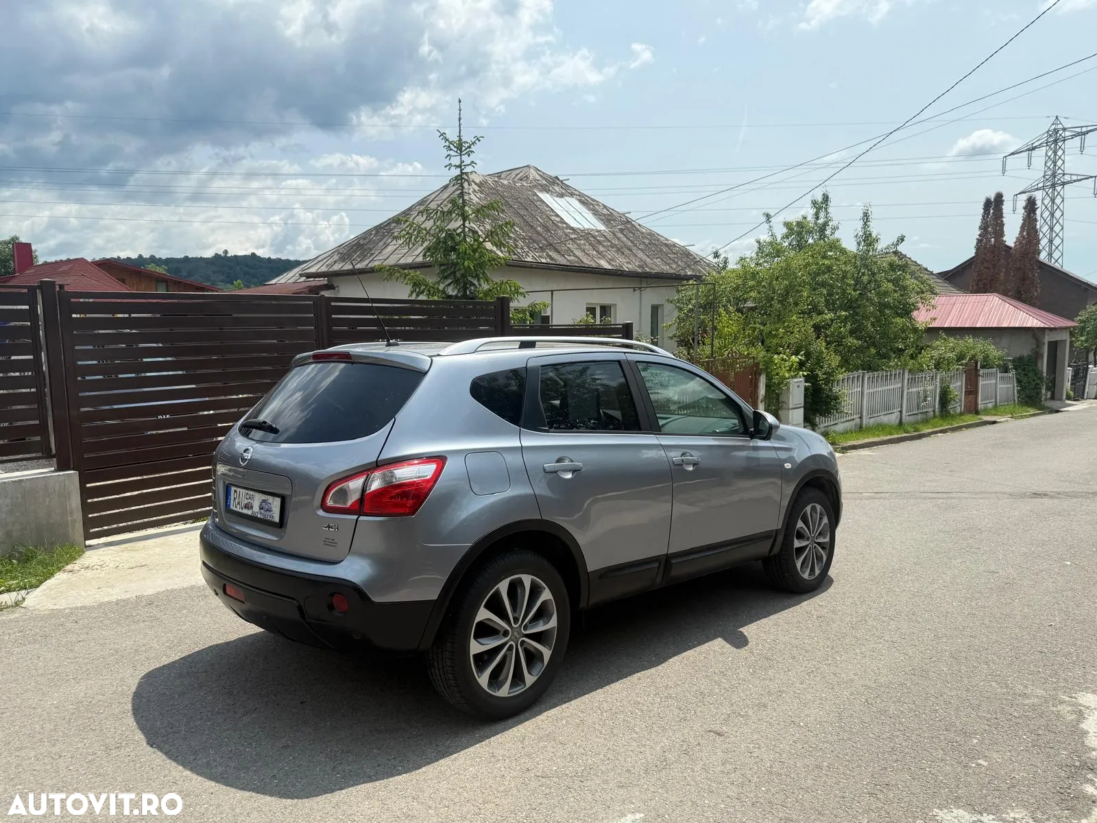 Nissan Qashqai 2.0 dCi DPF 4x4 tekna - 5