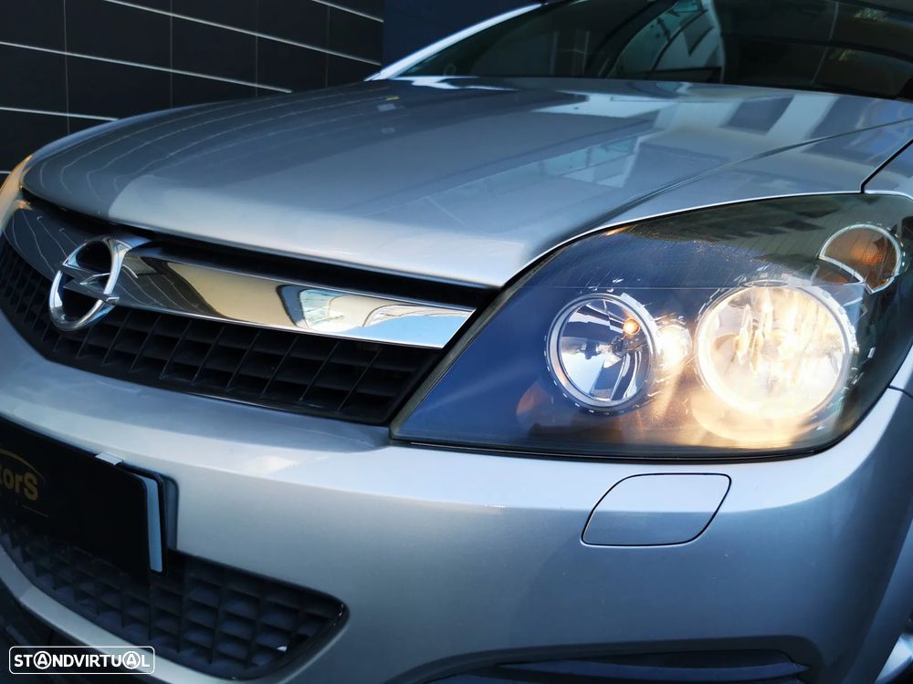 Opel Astra GTC 1.4 Selection - 27