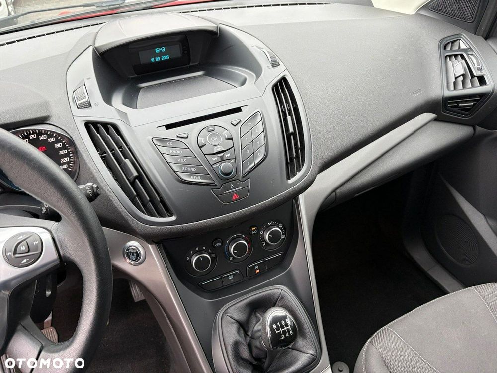 Ford Kuga 1.5 EcoBoost 2x4 Cool & Connect - 19