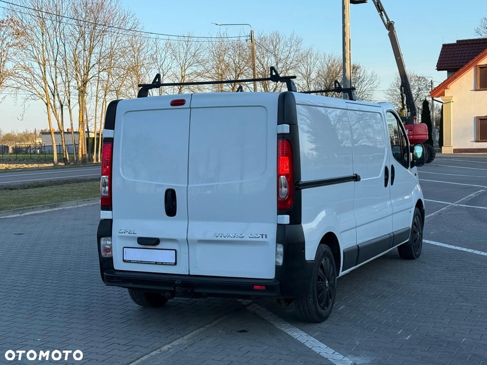 Opel VIVARO - 9