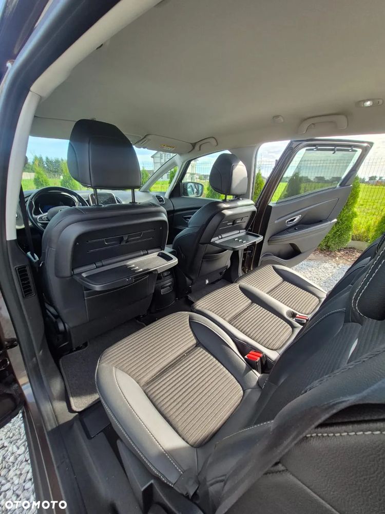 Renault Grand Scenic - 19