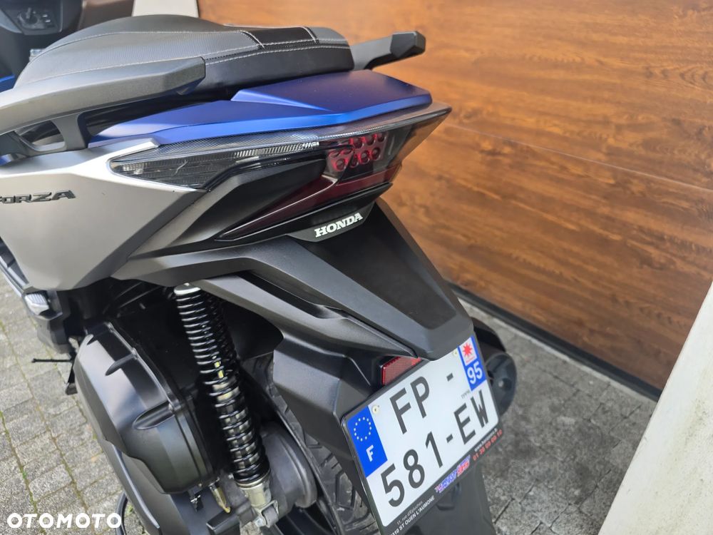 Honda NSS - 18