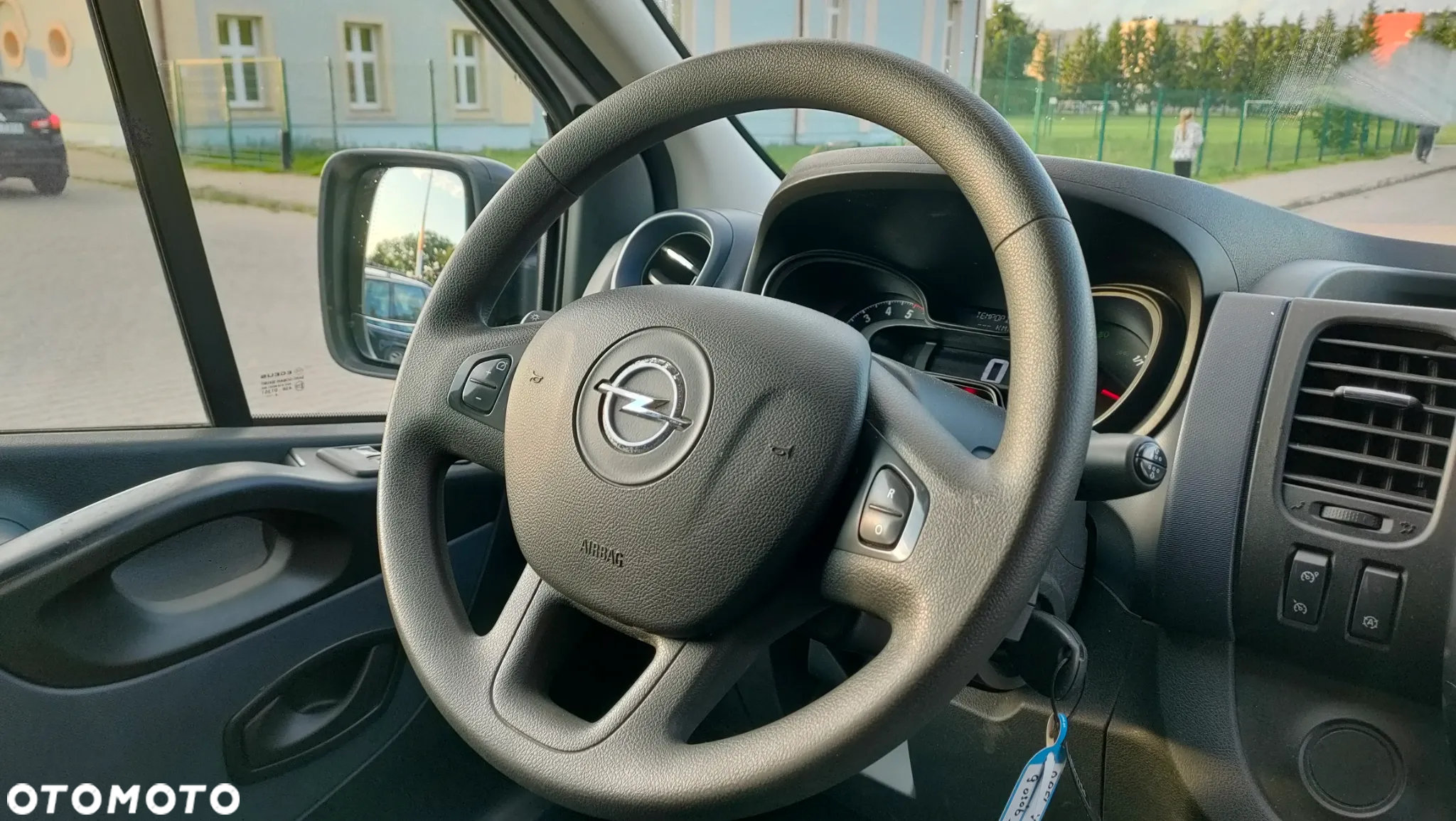 Opel Vivaro 1.6 D (CDTI) L2H1 - 16