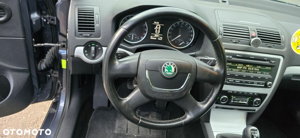 Skoda Octavia 1.6 TDI Ambiente - 6