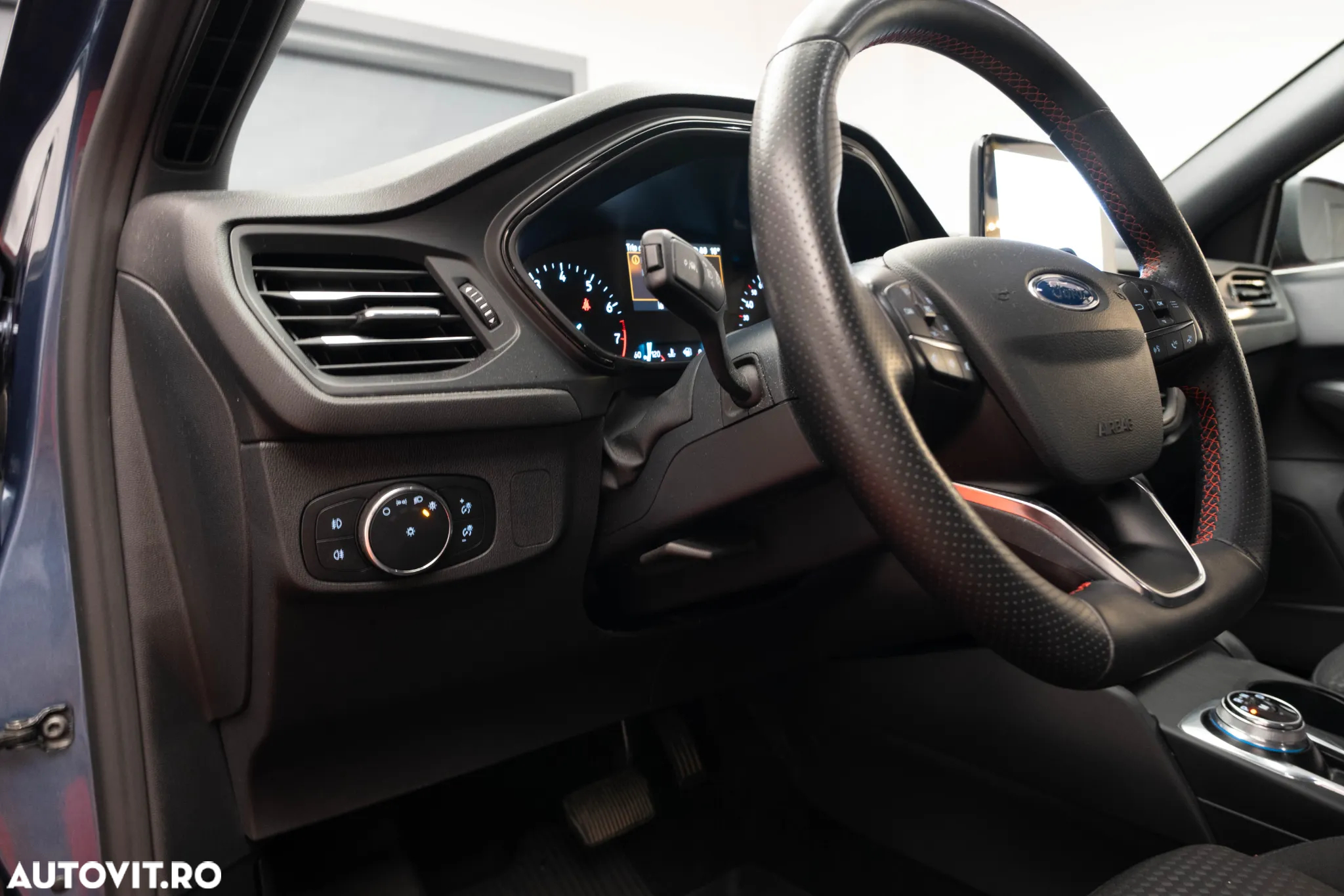 Ford Focus 1.5 Ecoboost ST-Line - 16