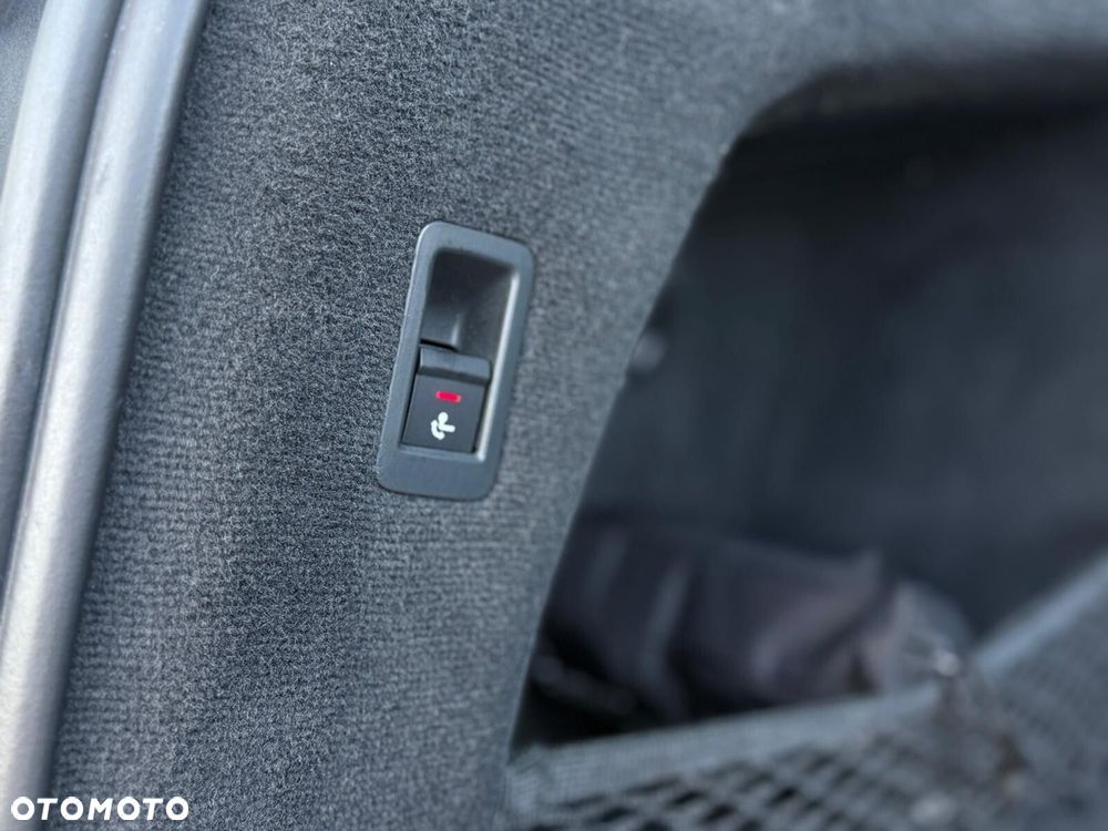 Audi A6 Allroad - 33