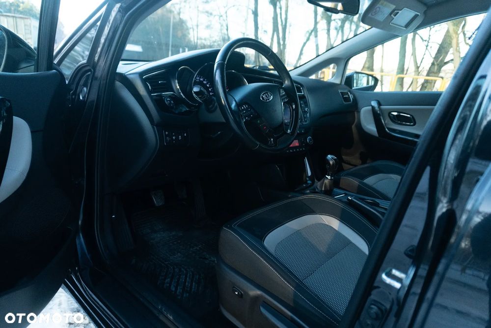 Kia Ceed 1.6 CRDi 136 ISG Spirit - 17