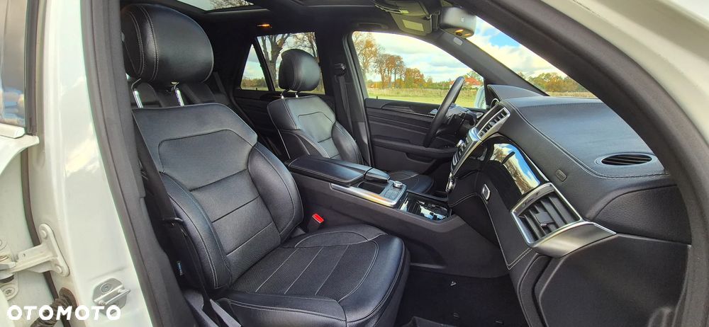 Mercedes-Benz ML 350 BlueTec 4-Matic - 26