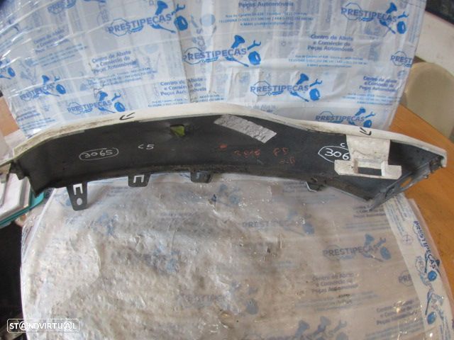 Grelha Friso Gre3065 CITROEN BERLINGO 2010 1.6 HDI 75CV 5P BRANCO FD GRE PC FRT Apoios Danificados - 2