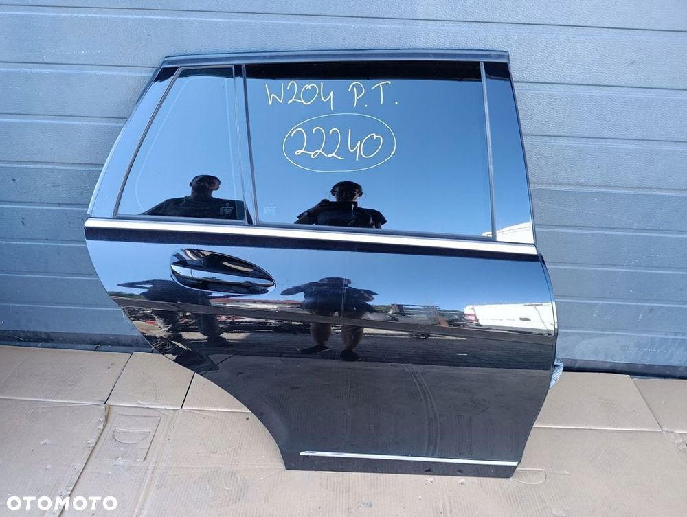 MERCEDES W204 KOMBI DRZWI PRAWE TYŁ TYLNE EUROPA - 1
