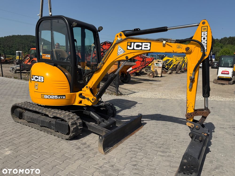 JCB 8025 - 6
