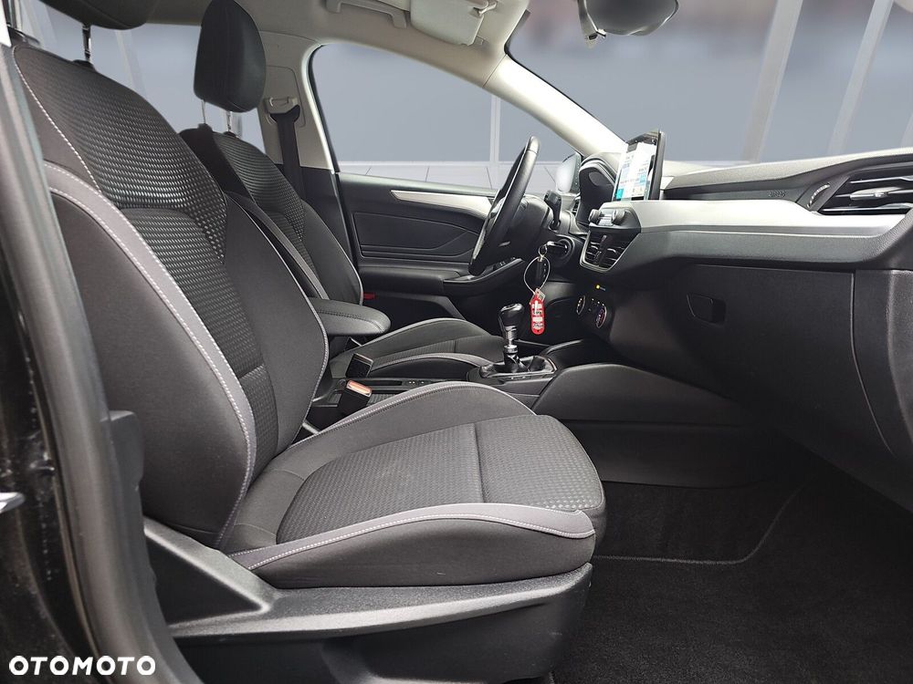 Ford Focus 1.5 EcoBlue SCR Connected - 23