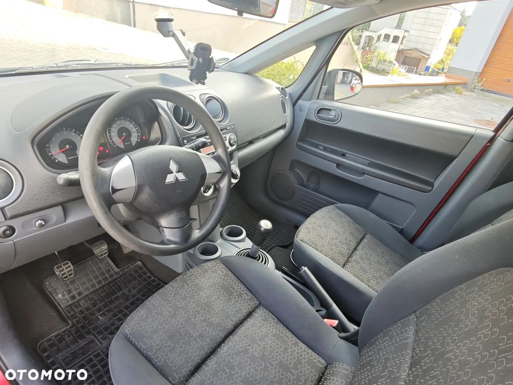 Mitsubishi Colt - 20