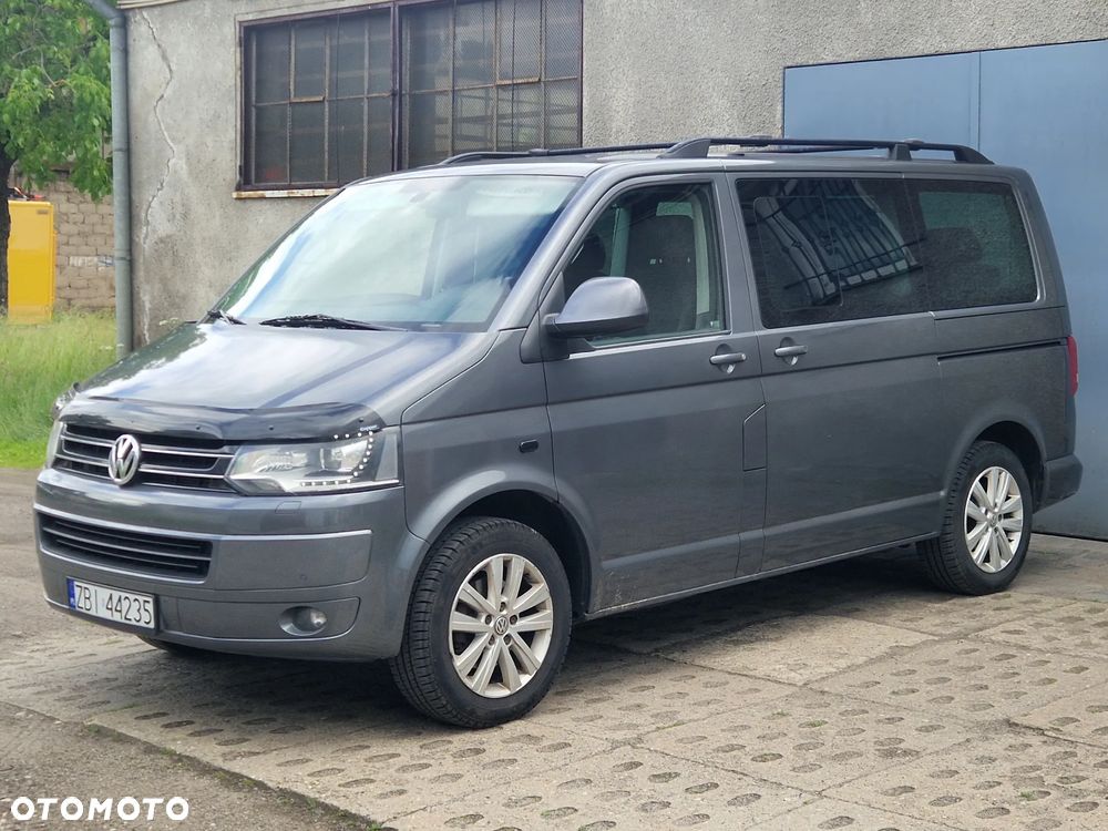 Volkswagen Multivan - 1