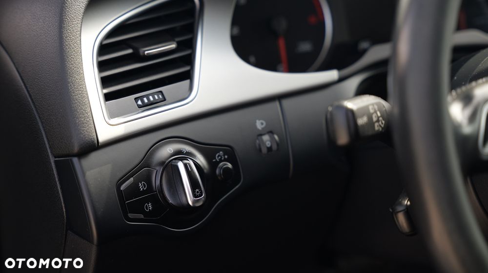 Audi A4 Avant 2.0 TDI Multitronic - 10