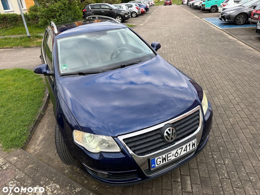 Volkswagen Passat Variant 1.8 TSI Highline - 2
