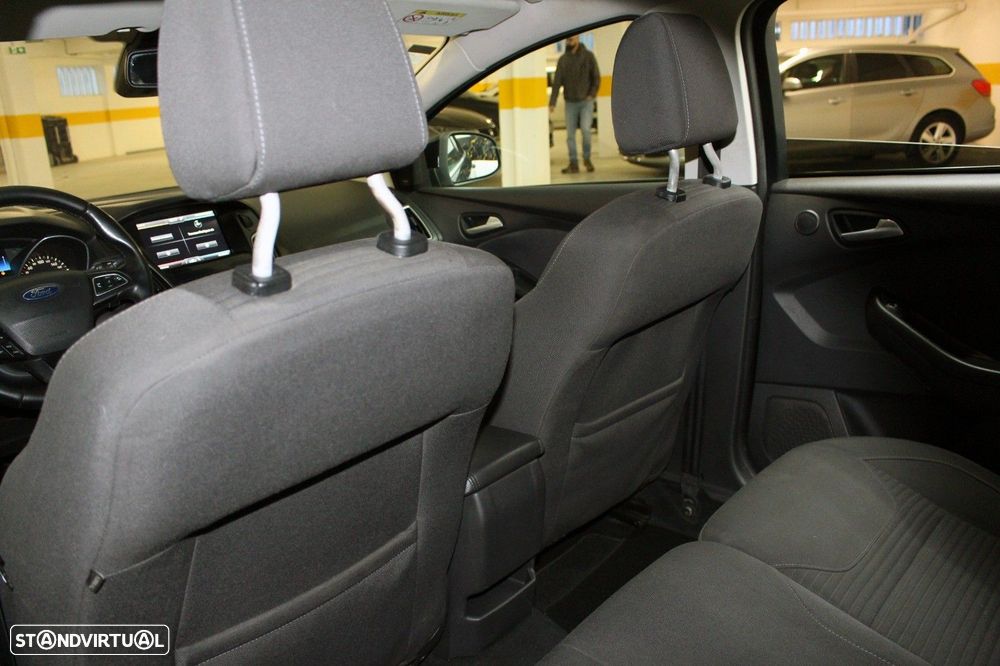 Ford Focus SW 1.5 TDCi Titanium - 33