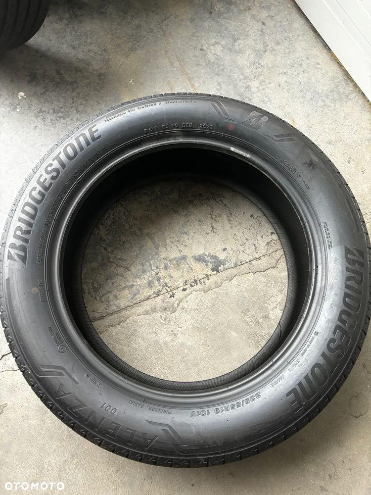 Opony letnie Bridgestone Alenza 001 - 235/55R19 - 3